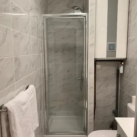 Tt Confort Coeur Avec Terrasse Et Parking Gratuit Daire *